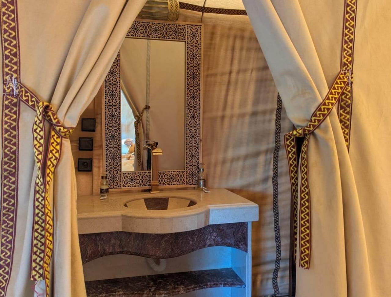 Hotel Unique Sahara Camp à Merzouga Extérieur photo