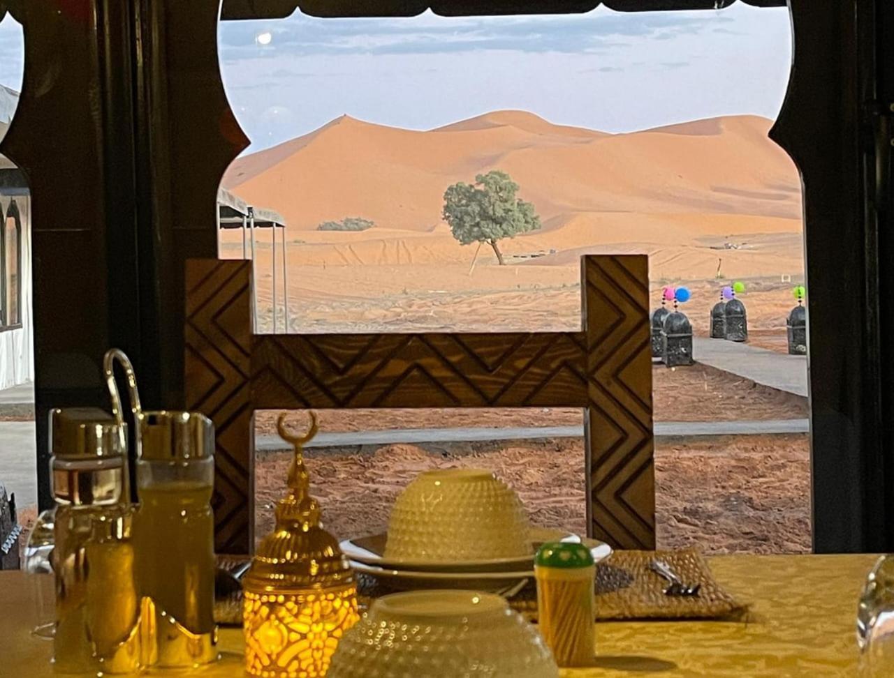 Hotel Unique Sahara Camp à Merzouga Extérieur photo