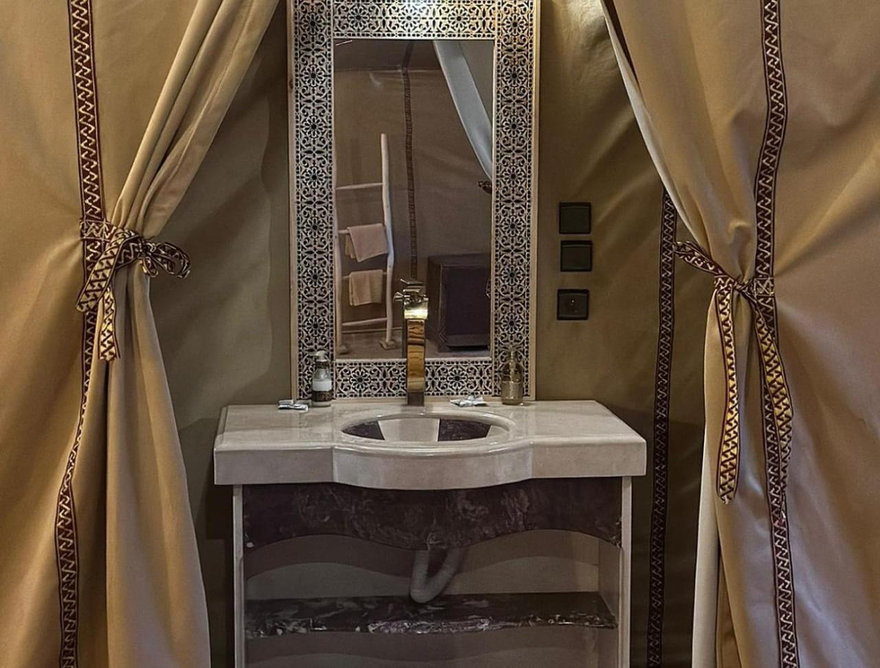 Hotel Unique Sahara Camp à Merzouga Extérieur photo