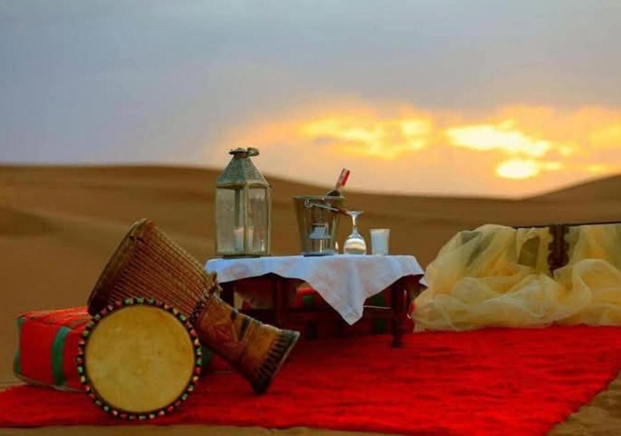 Hotel Unique Sahara Camp à Merzouga Extérieur photo